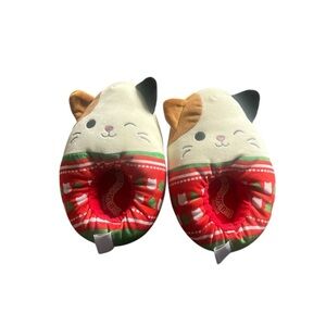 Squishmallows Christmas Sweater Cam the Cat slippers. (4-5)